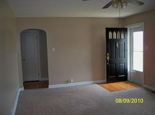 319 John E Robinson Dr, Paducah, KY 42001
