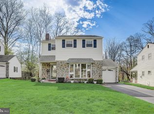 25 Colonial Dr, Havertown, PA 19083