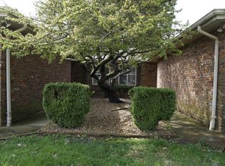 510 E Redwood St, Springfield, MO 65807