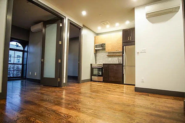 Rented by Lofts and Flats LLC | media 26