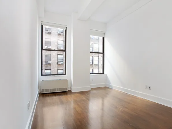 260 Park Avenue South image 4 of 7