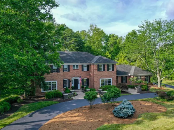 7955 Shawnee Run Rd, Indian Hill, OH 45243