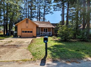 6028 Dalton Rd, Fayetteville, NC 28314