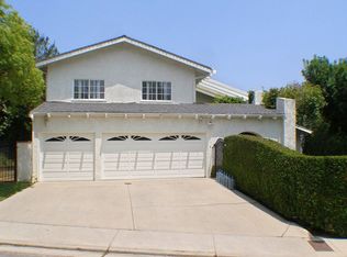 3832 Gleneagles Dr, Tarzana, CA 91356