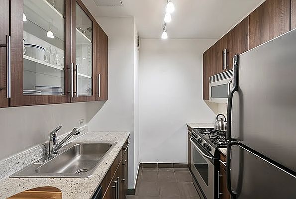2nd image of 1 Wall Street Ct APT 1502
