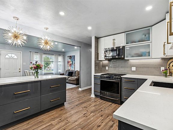 4th image of 7006 Julian Ave
