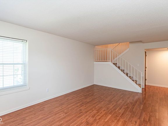 3rd image of 6068 Winged Foot Ct