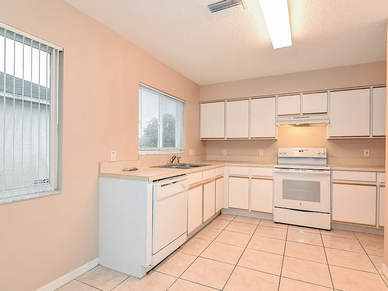 12118 Feldwood Creek Ln — Photo 6