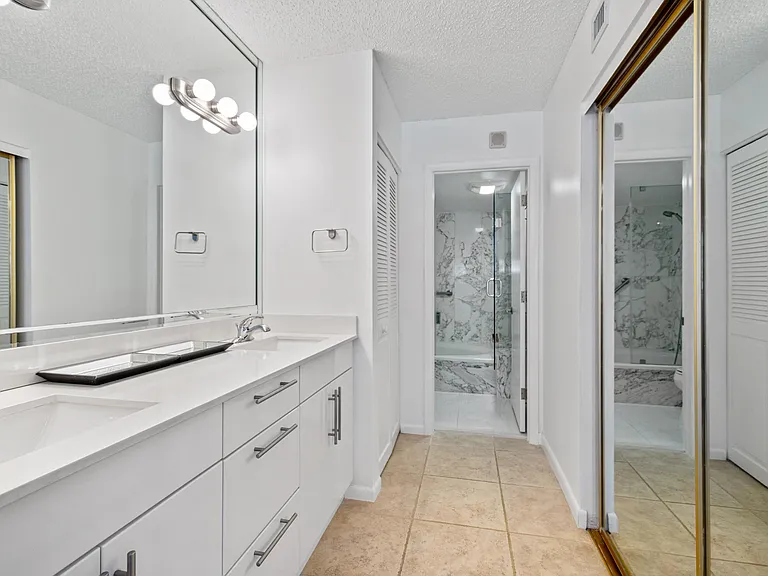 5000 N Ocean Blvd #208 — Photo 12