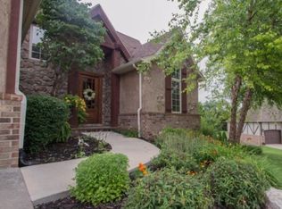 1629 E Oak Creek St, Springfield, MO 65804