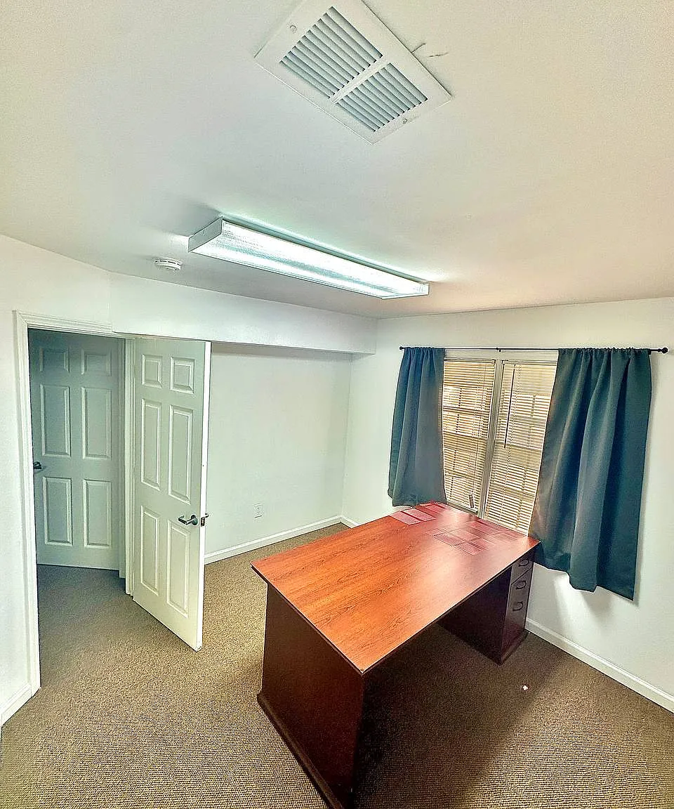4 bed, $350 — Photo 3