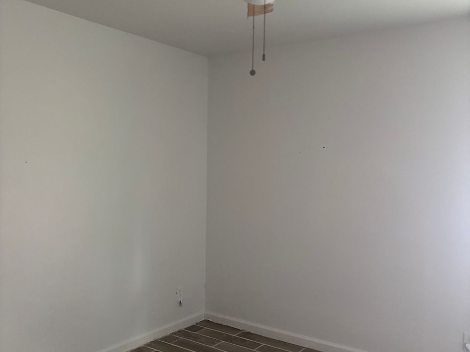 1st image of 2405 Devonshire Dr