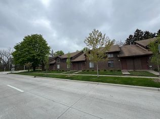 820 S Stephenson Hwy #820, Royal Oak, MI 48067