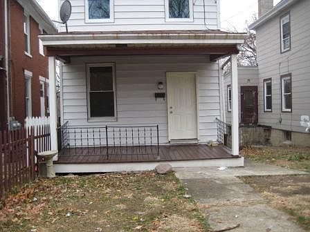 1st image of 549 Woodlawn Ave