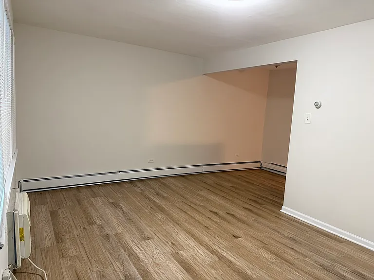 5331 S Kilbourn Ave #1 — Photo 4