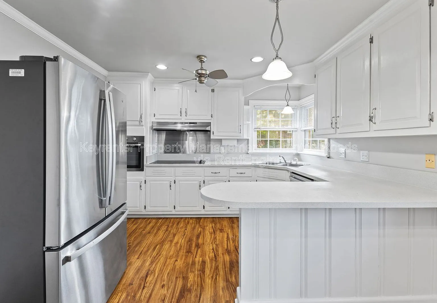 3 bed, 1.5 bath, 1474 sqft, $2,100 — Photo 3