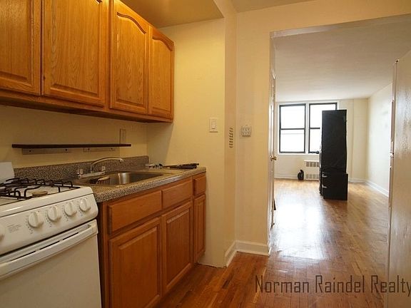 2nd image of 1370 51st St APT 7F