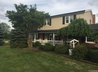 16495 Tubspring Rd, Allenton, MI 48002