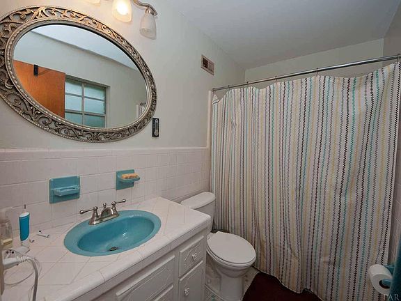 4th image of 710 Connell Dr