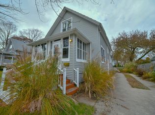 925 Wisconsin Ave, Saint Joseph, MI 49085