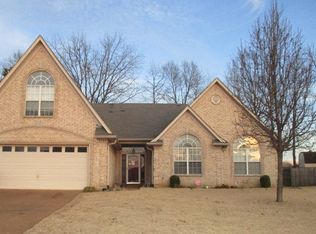 5134 Misty River Rd, Bartlett, TN 38135
