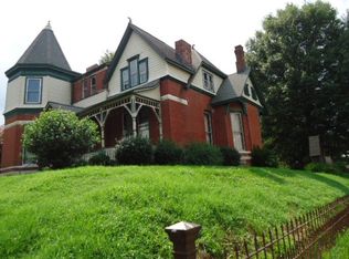 105 S Alvasia St, Henderson, KY 42420