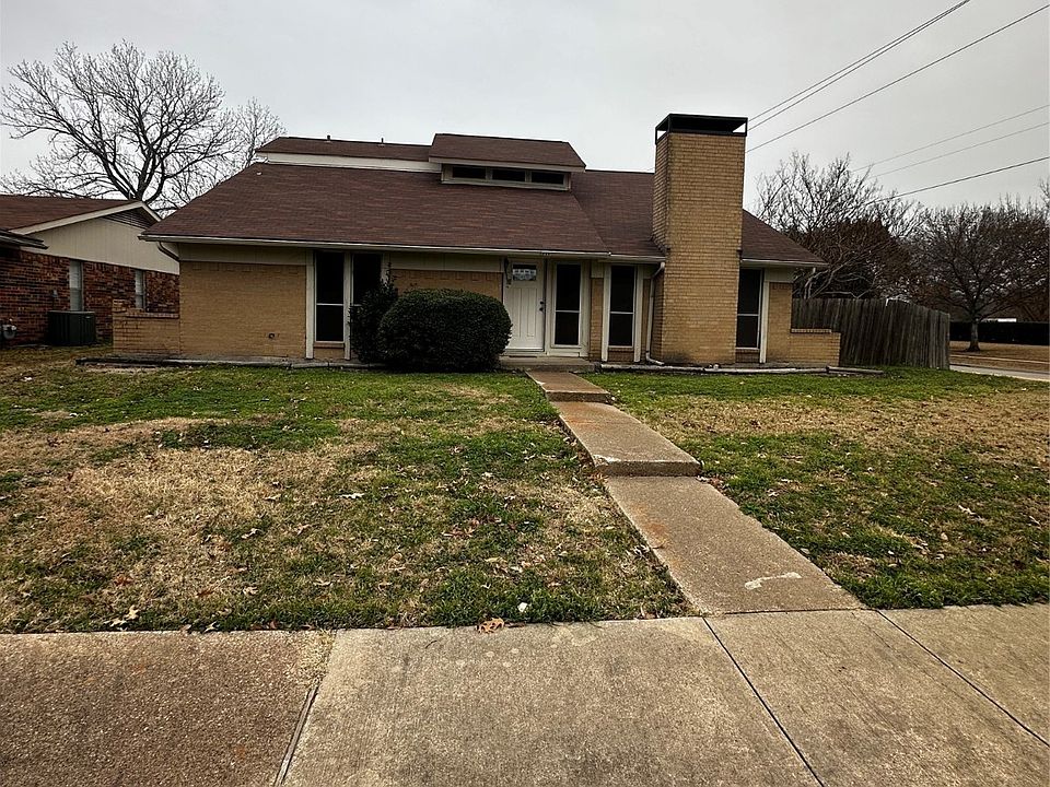 1st image of 350 Edgewood Dr