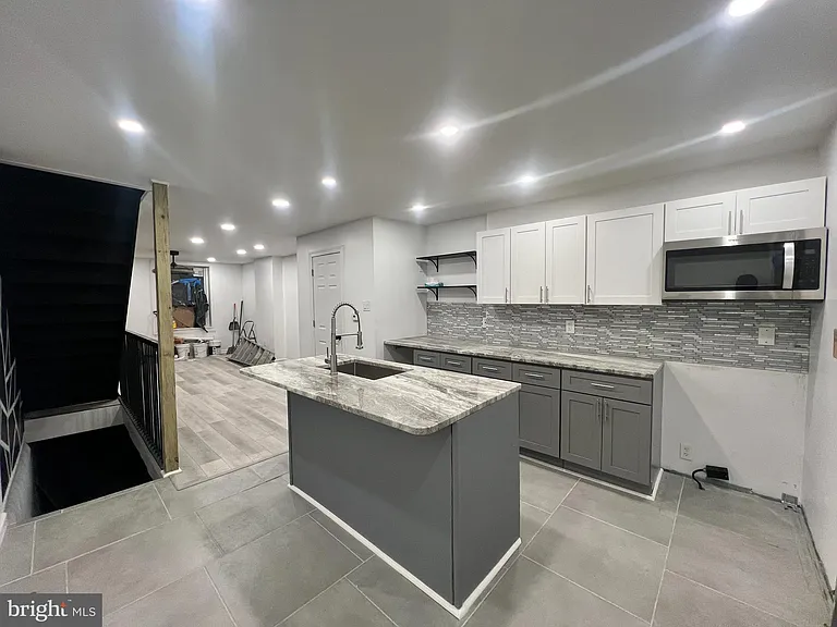 2145 N Dover St — Photo 7