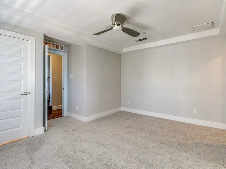 4415 Munger Ave #1A — Photo 13