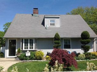 63 Jerusalem Ave, Levittown, NY 11756