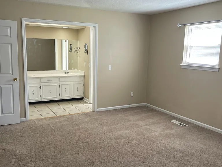 322 Shady Crest Dr — Photo 14