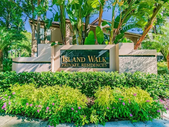 1059 Normandy Trace Rd, Tampa, FL 33602