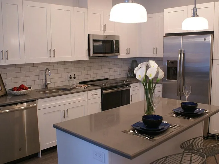 33 University Place Blvd — Photo 14