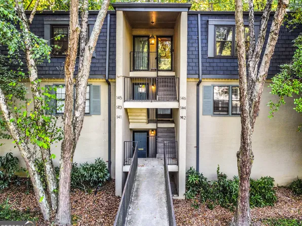 146 Amherst Pl NW, Atlanta, GA 30327