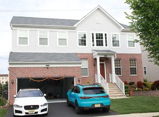 26 Potomac Ave, Monroe Township, NJ 08831