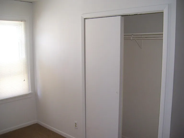 5006 Curtis Ave — Photo 6