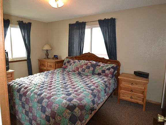 5th image of 43427 Saddle Horn Dr