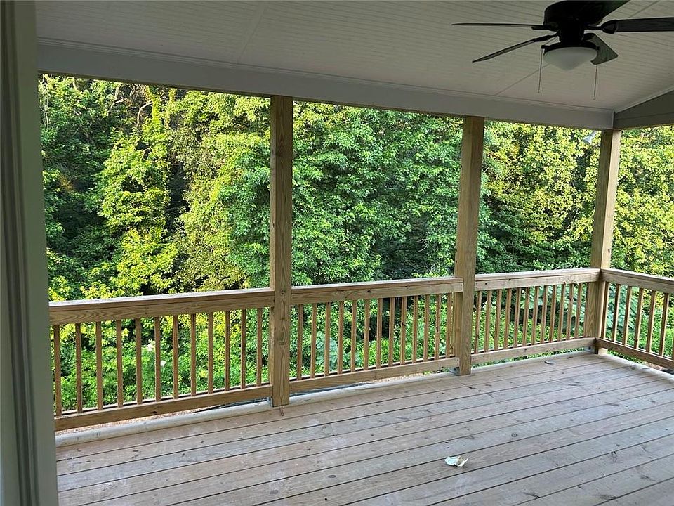 2nd image of 6 Barnwood Pointe