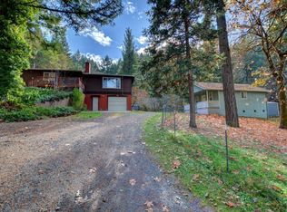 697 Dutcher Creek Rd, Grants Pass, OR 97527
