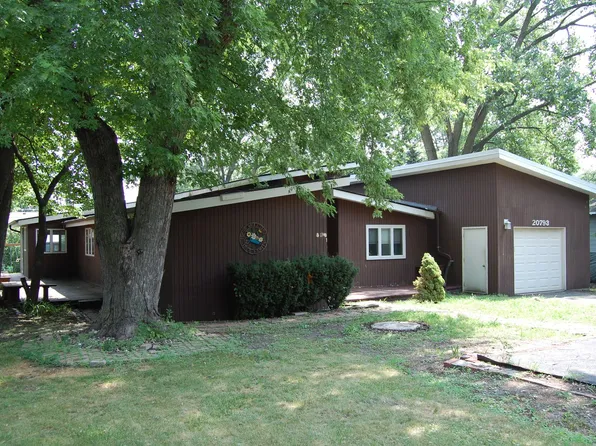 20793 N Florence Ave, Prairie View, IL 60069