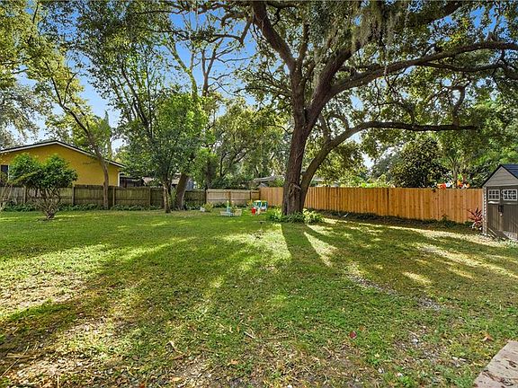 2nd image of 1914 Hamilton Ln