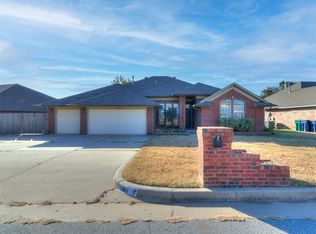 11864 SW 3rd Ter, Yukon, OK 73099