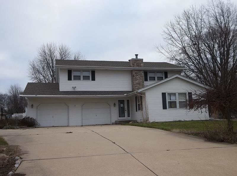1st image of 6331 Empress Ln