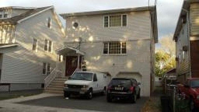 2nd image of 1285 Gurd Ave