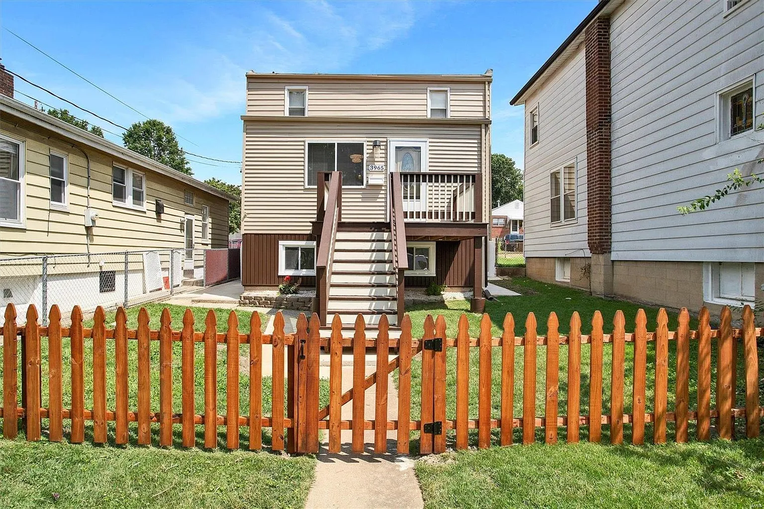 3965 Schiller Pl photo 1