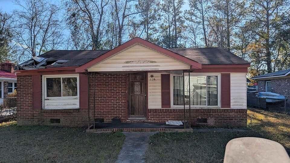 1st image of 126 Fennick Dr
