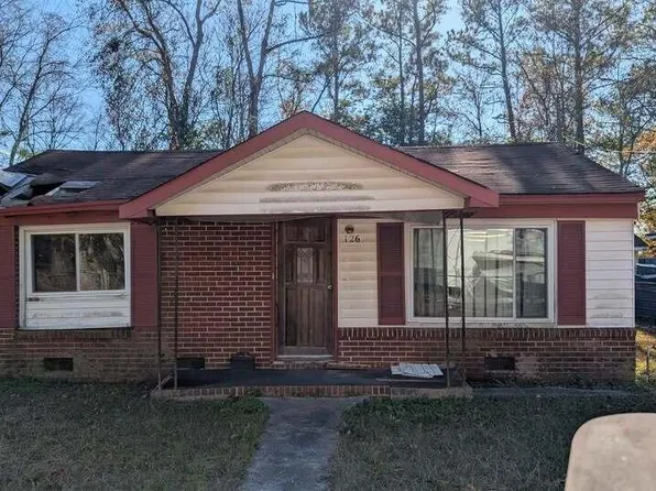 126 Fennick Dr, Moncks Corner, SC 29461