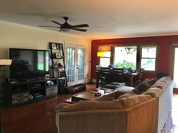 5th image of 130 Cypress Ln S