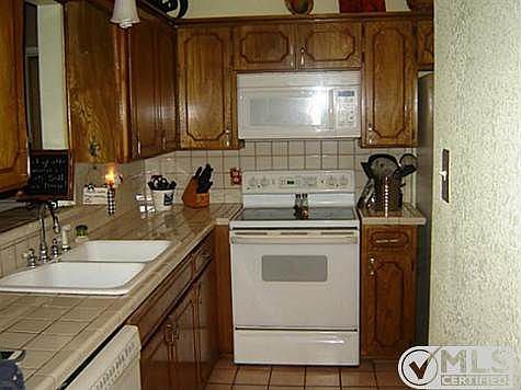 1st image of 691 Buttercup Dr