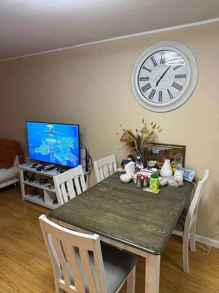 1 bed, 700 sqft, $1,300 — Photo 4